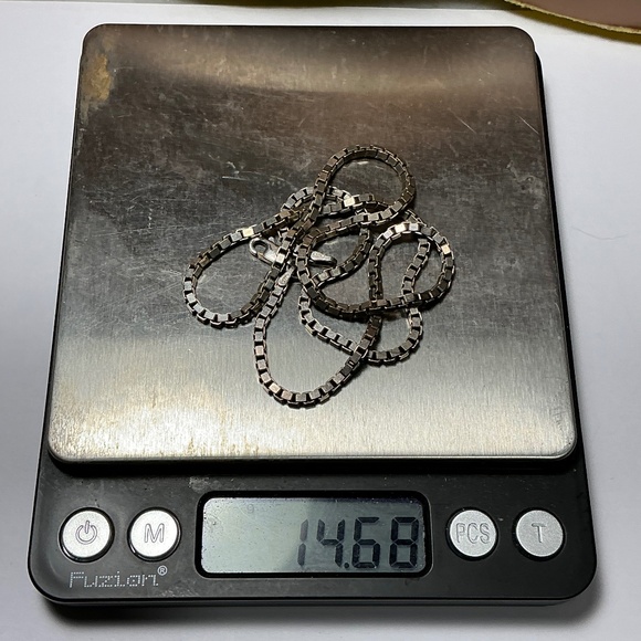 Heavy Sterling Silver Box Chain Necklace / Chain. 18 inches long - Picture 6 of 6